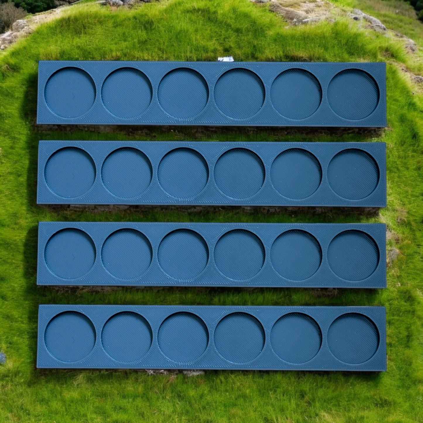 Infantry movement trays Set of 4. Movement trays (5x1) for 25mm round bases.