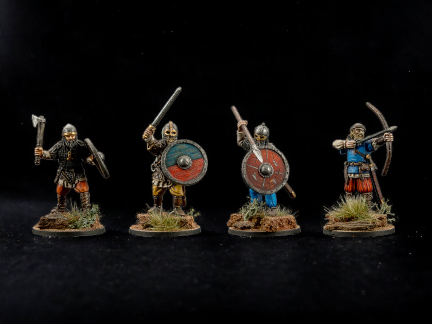 Set of 8 Vikings. 28 mm Miniatures Set 1