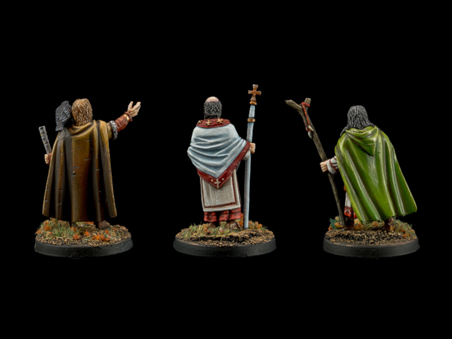 Set of 3 Priests. 28 mm Miniatures