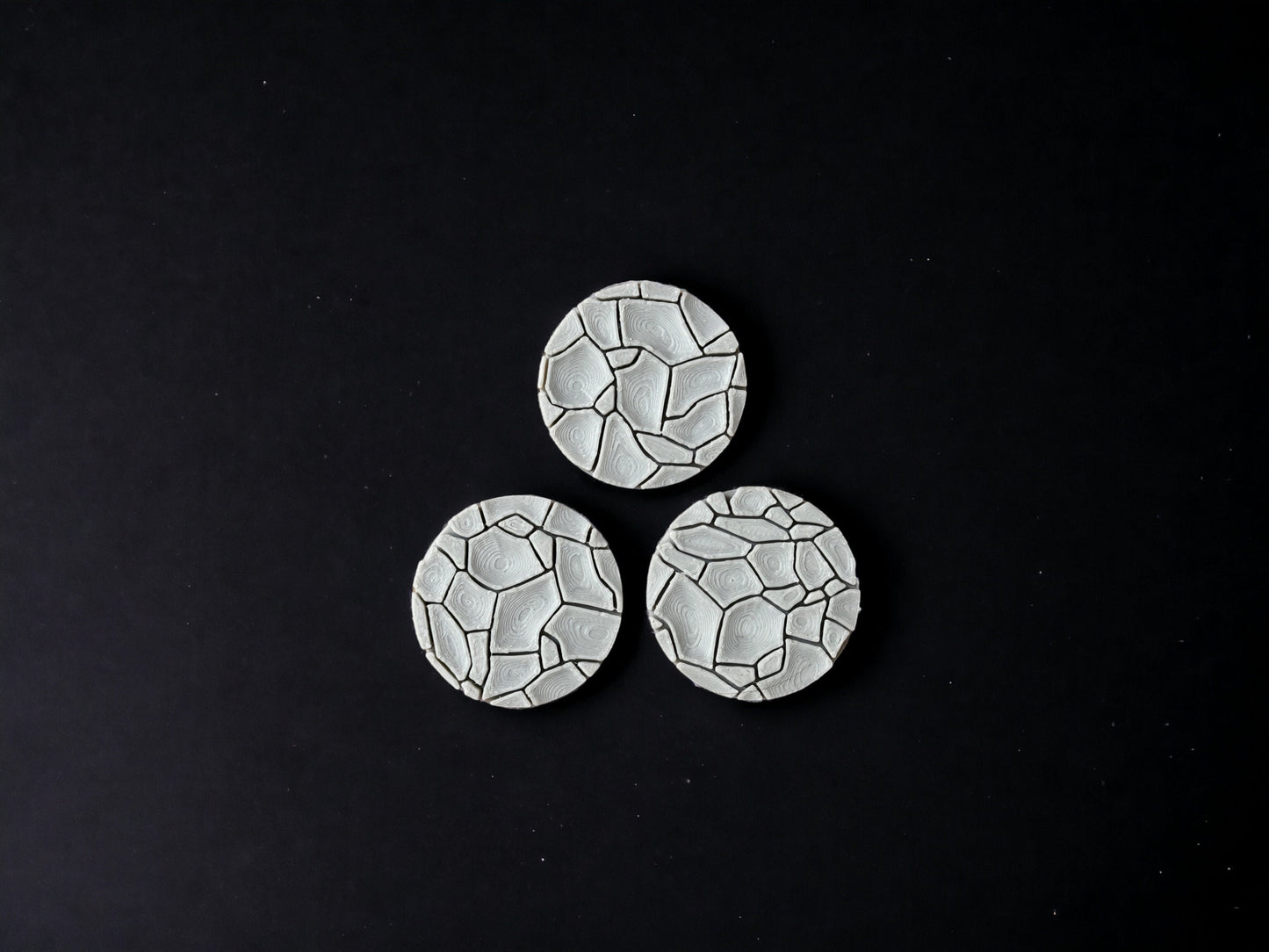 Set of 15 Cracked Desert Bases, Terrain Scenery for Tabletop Miniatures Wargame 35 mm scale