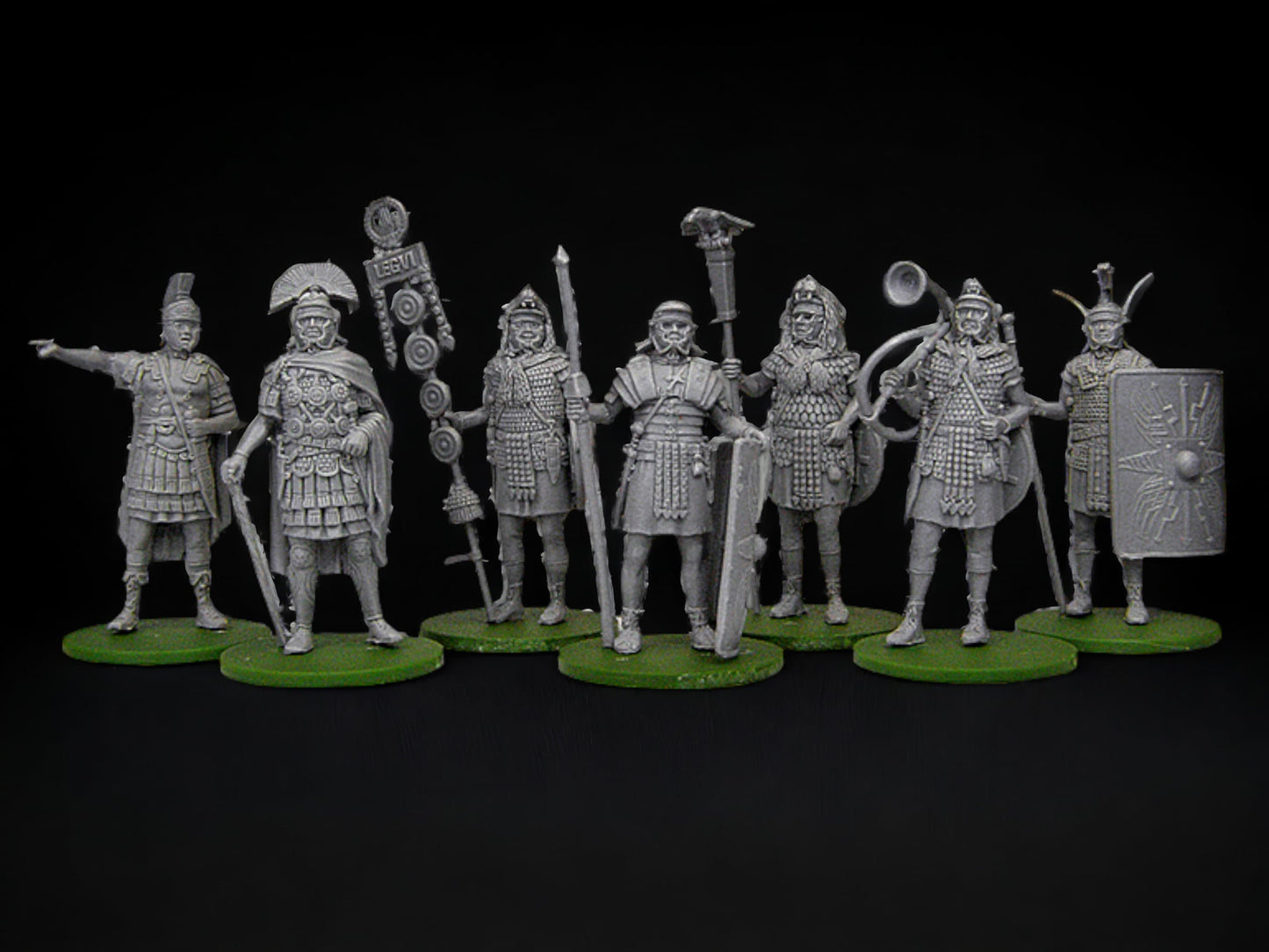 Set of 7 Roman Legion. 40 mm Miniatures