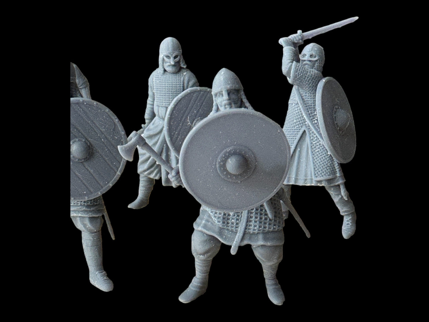 Set of 8 Vikings. 28 mm Miniatures
