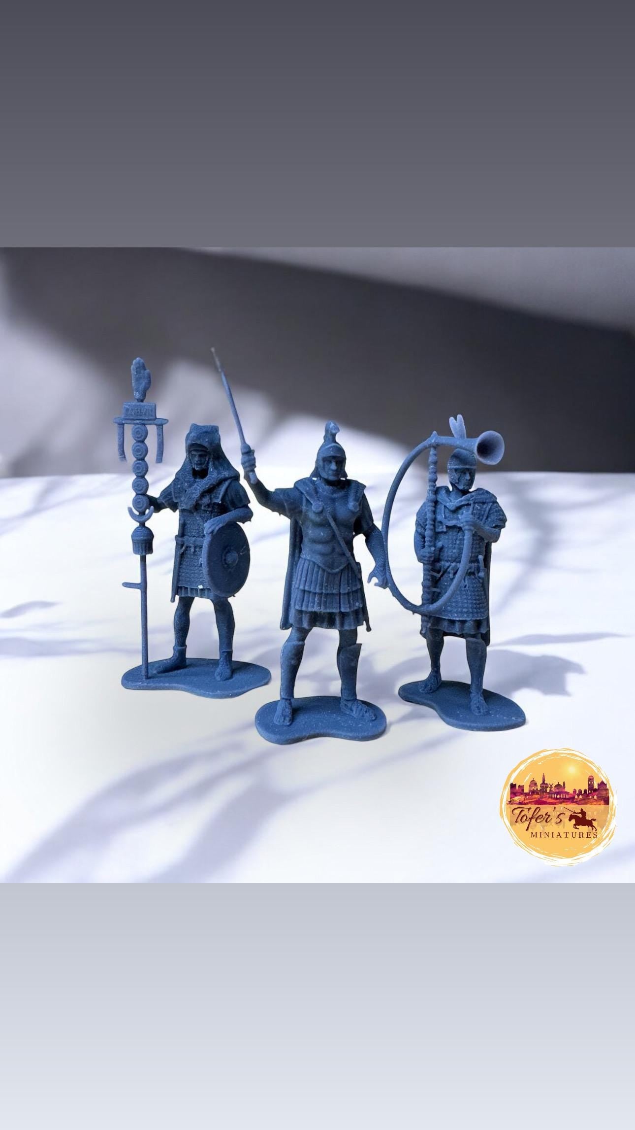 Roman Command Group Miniatures. 28 mm Miniatures (Set of 3)