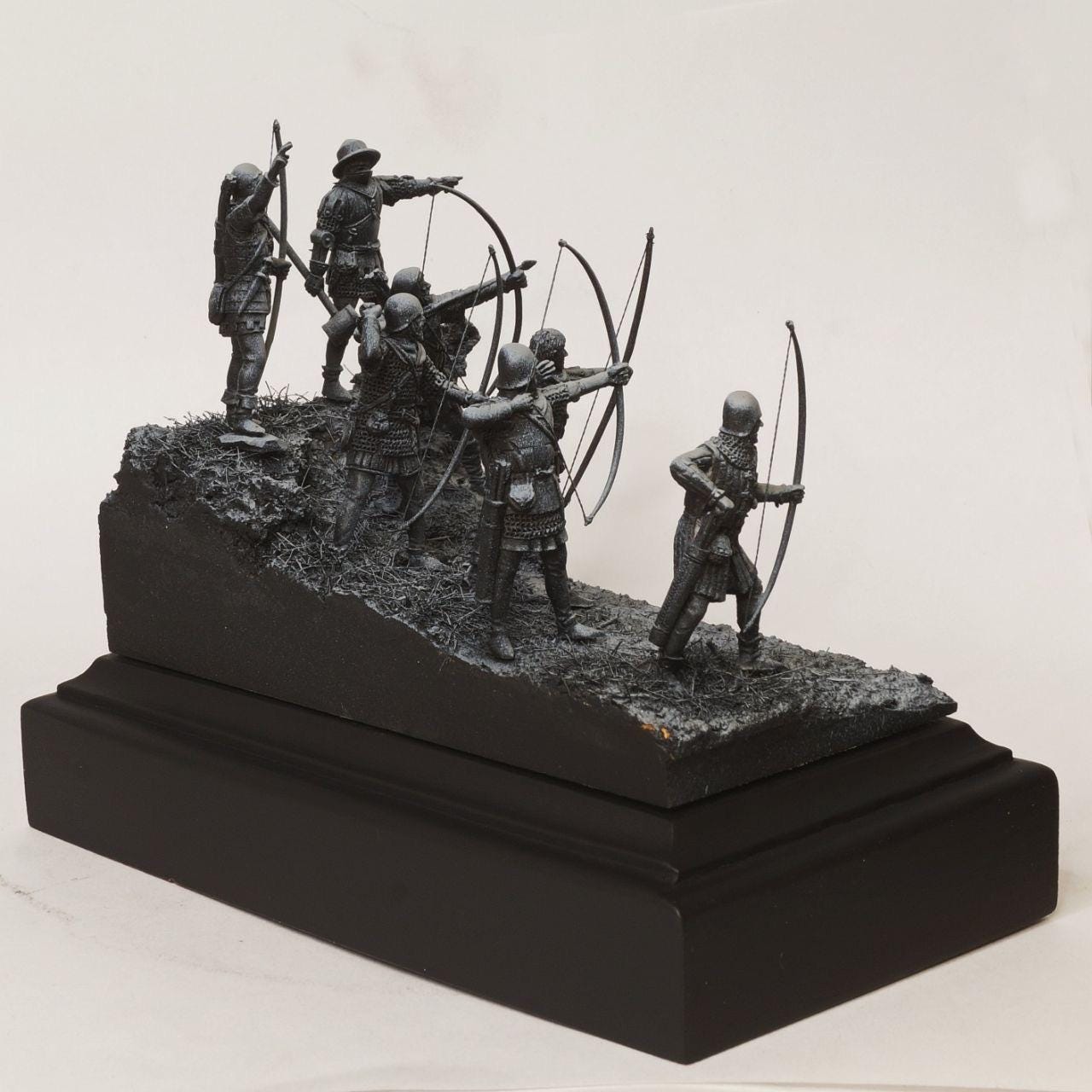 Set of 7 English Archers. 40 mm Miniatures