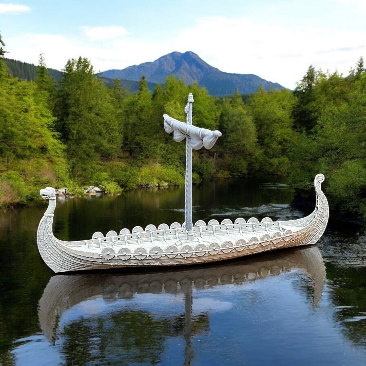 Viking Ship Model - No oars | Viking’s Longboat with shields. 28 mm scale