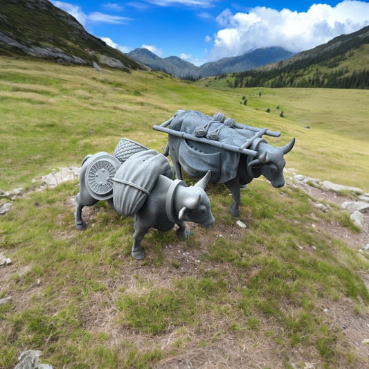 Set of 2 Medieval oxen carries market goods - Wargaming scenery. 28 mm Miniature. Produced by Tofer's Miniatures