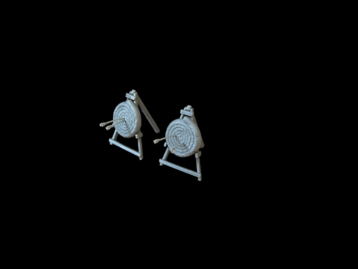 Set of 2 Medieval Target Practice Miniatures Wargame 28 mm scale