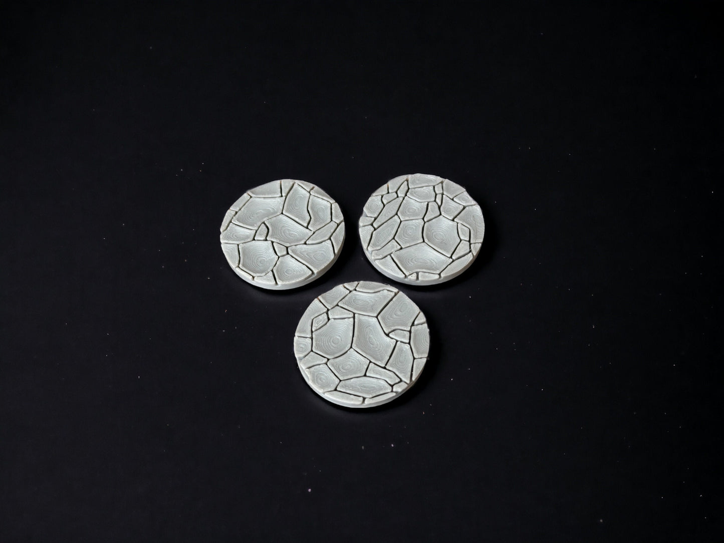 Set of 15 Cracked Desert Bases, Terrain Scenery for Tabletop Miniatures Wargame 35 mm scale